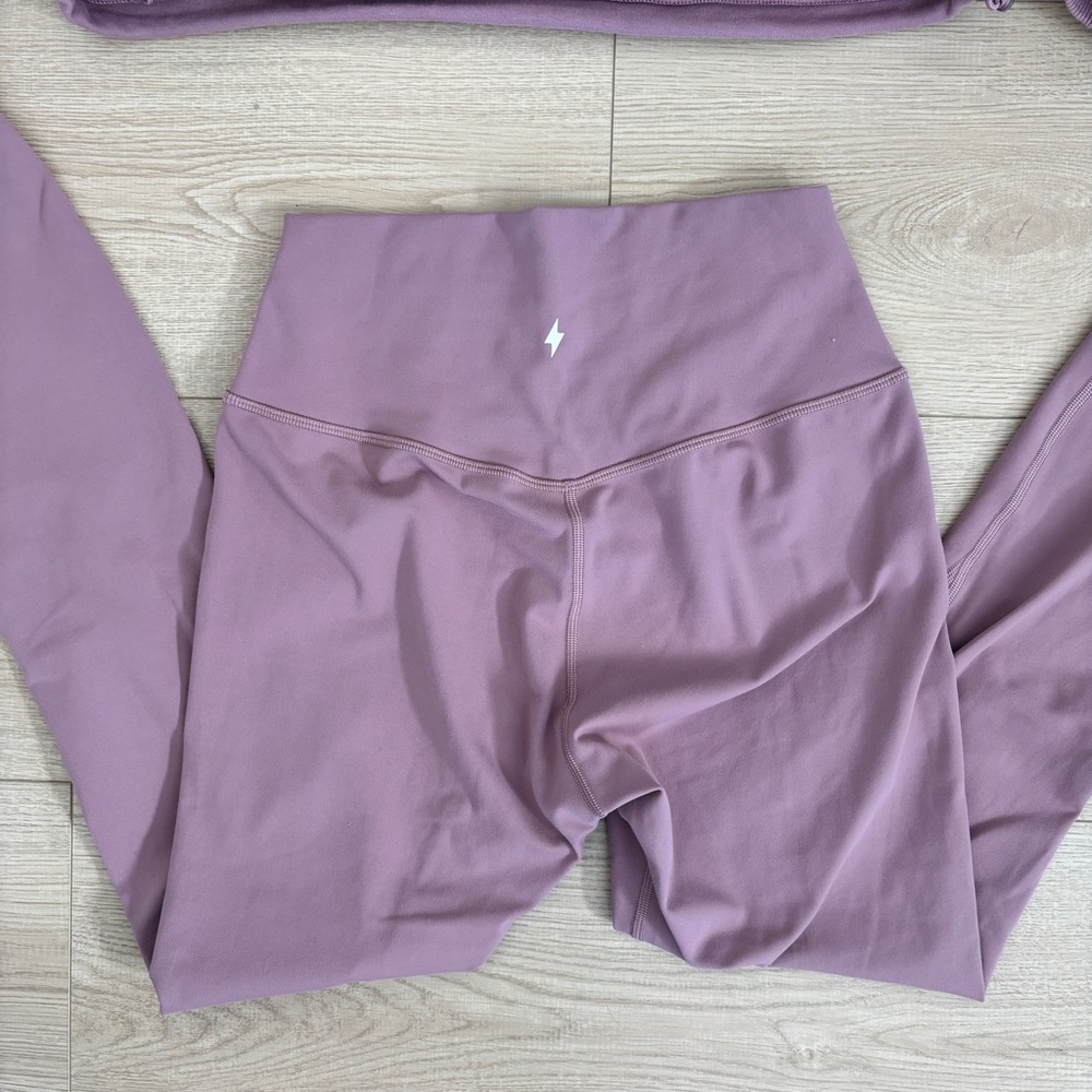 Azur Activewear Set - Picture 4 of 16